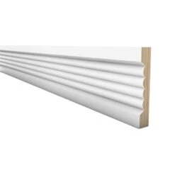 Leader 2.4m White Primed Ribbed Base Moulding (120096)